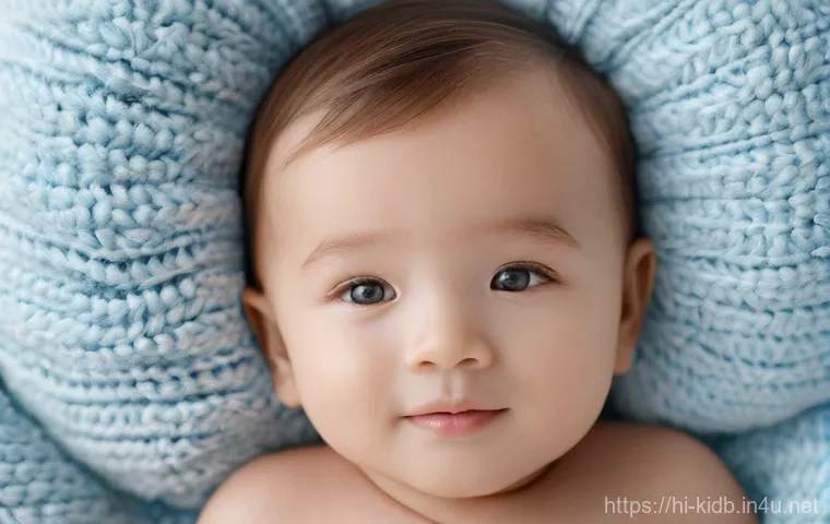 타티네쇼콜라의 프리미엄 라인 - **Prompt:** A close-up portrait of a serene toddler (around 1-2 years old) with a gentle smile, lyin...